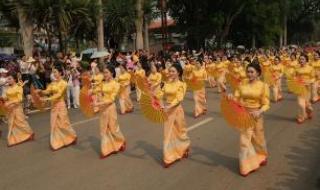 最炫民族风的原唱叫什么 网络版最炫民族风